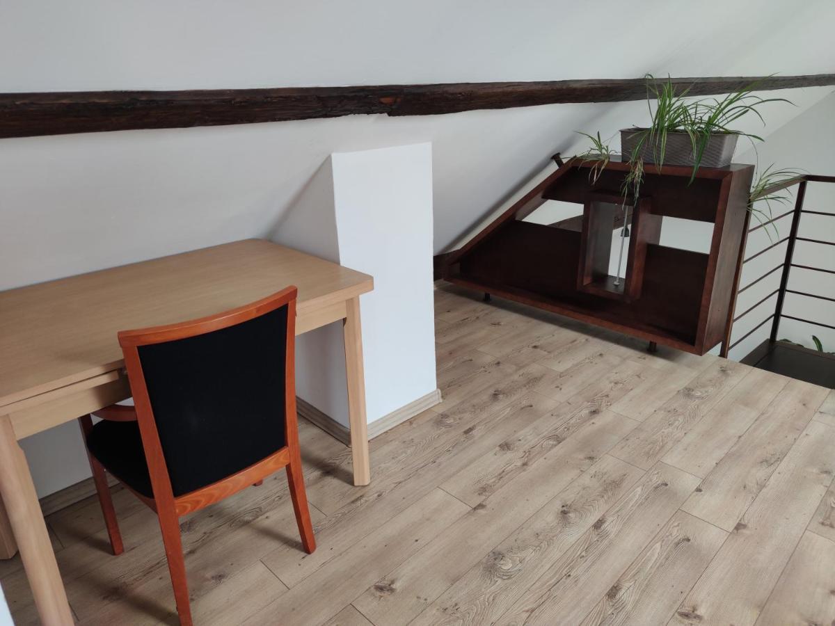 Attic Parkview Apartment Piest'any Exteriör bild