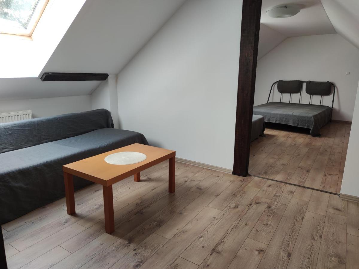 Attic Parkview Apartment Piest'any Exteriör bild